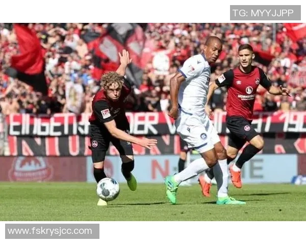 重庆羽毛球队边路渗透战术解析及其在比赛中的应用效果分析